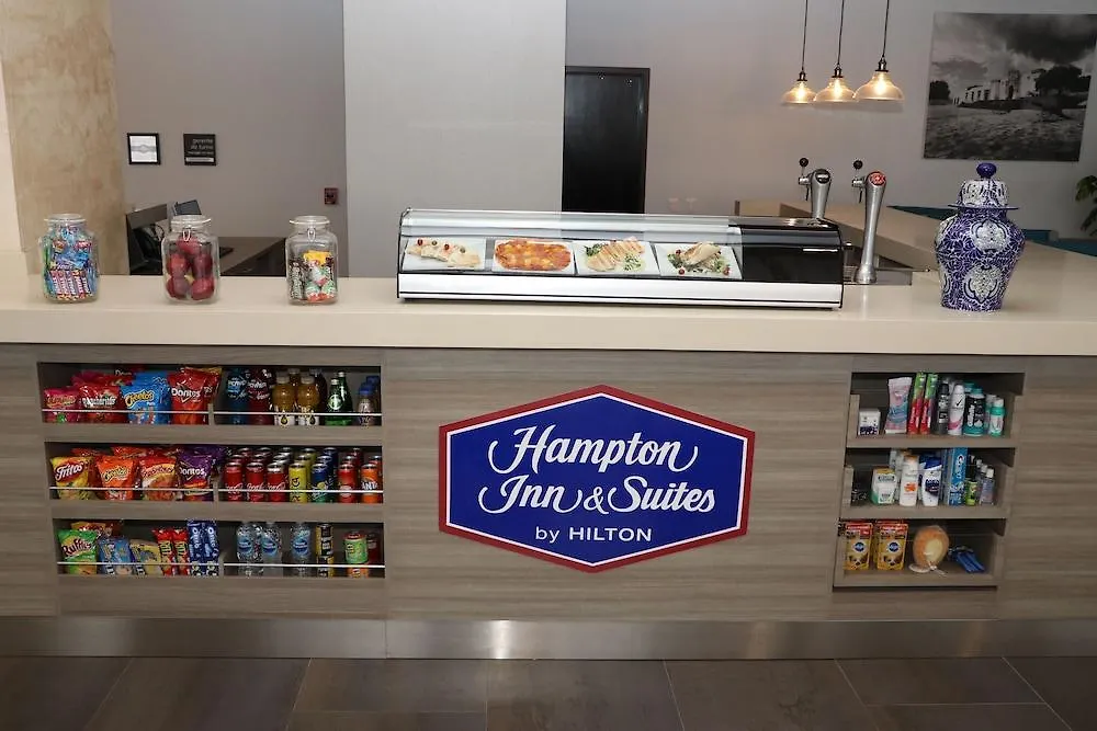 Hampton Inn & Suites By Hilton Puebla